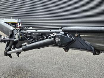 FH 420 10x4 / 85 t/m CRANE + JIB / KRAN